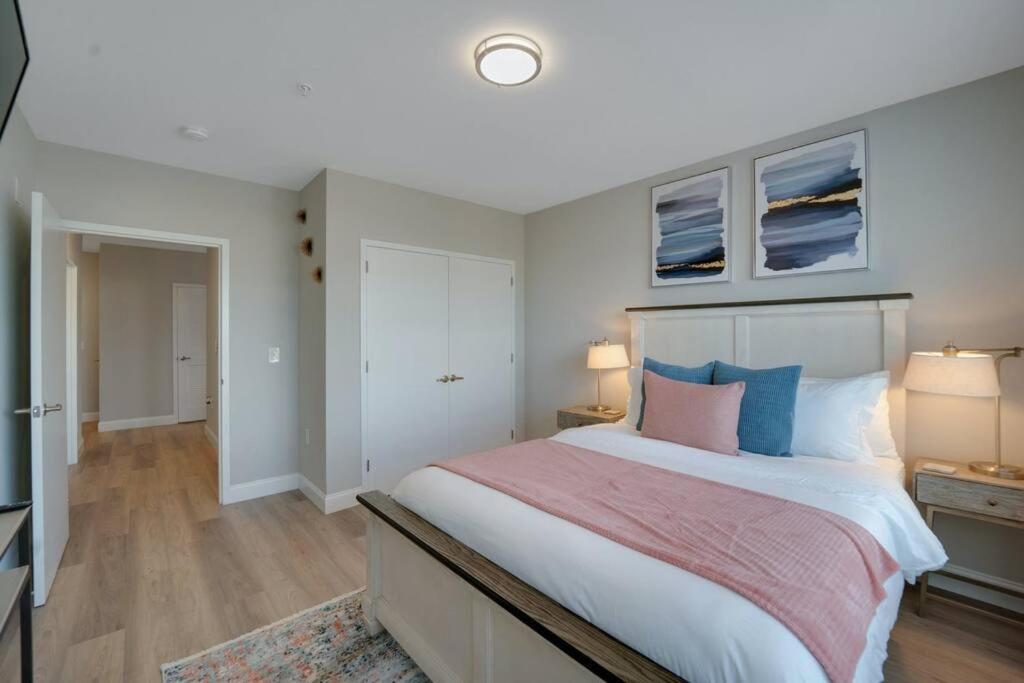 Beautiful 2Br Apt/Ewr Airport/King /Free Parking نيوآرك المظهر الخارجي الصورة